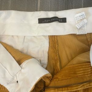 Women’s Zara wide leg cropped corduroy pant size XS